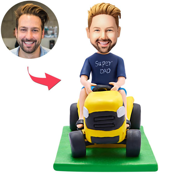 Custom Bobblehead Super Dad Driving a Car With Engraved Text